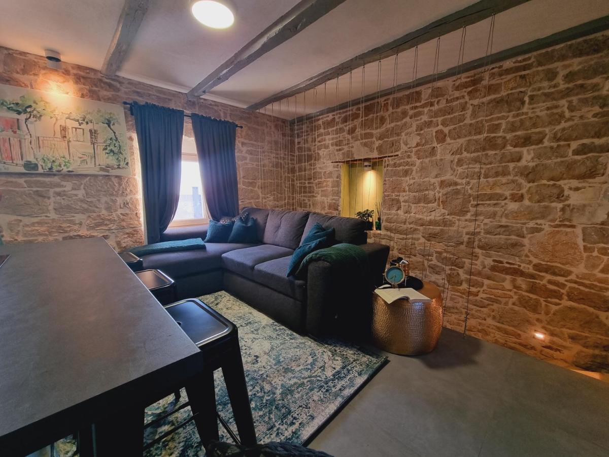 Vela & Vega Apartment Visnjan Luaran gambar
