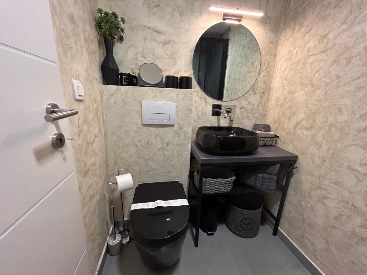 Vela & Vega Apartment Visnjan Luaran gambar